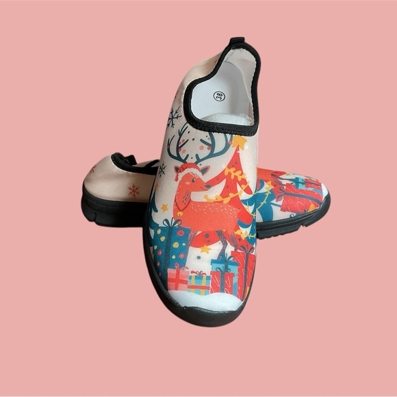 QUXJEHOE CHRISTMAS SLIPPER EUROPE SIZE 38 - Picture 1 of 2